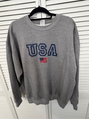 Gray USA Flag Crewneck Sweatshirt Size XL